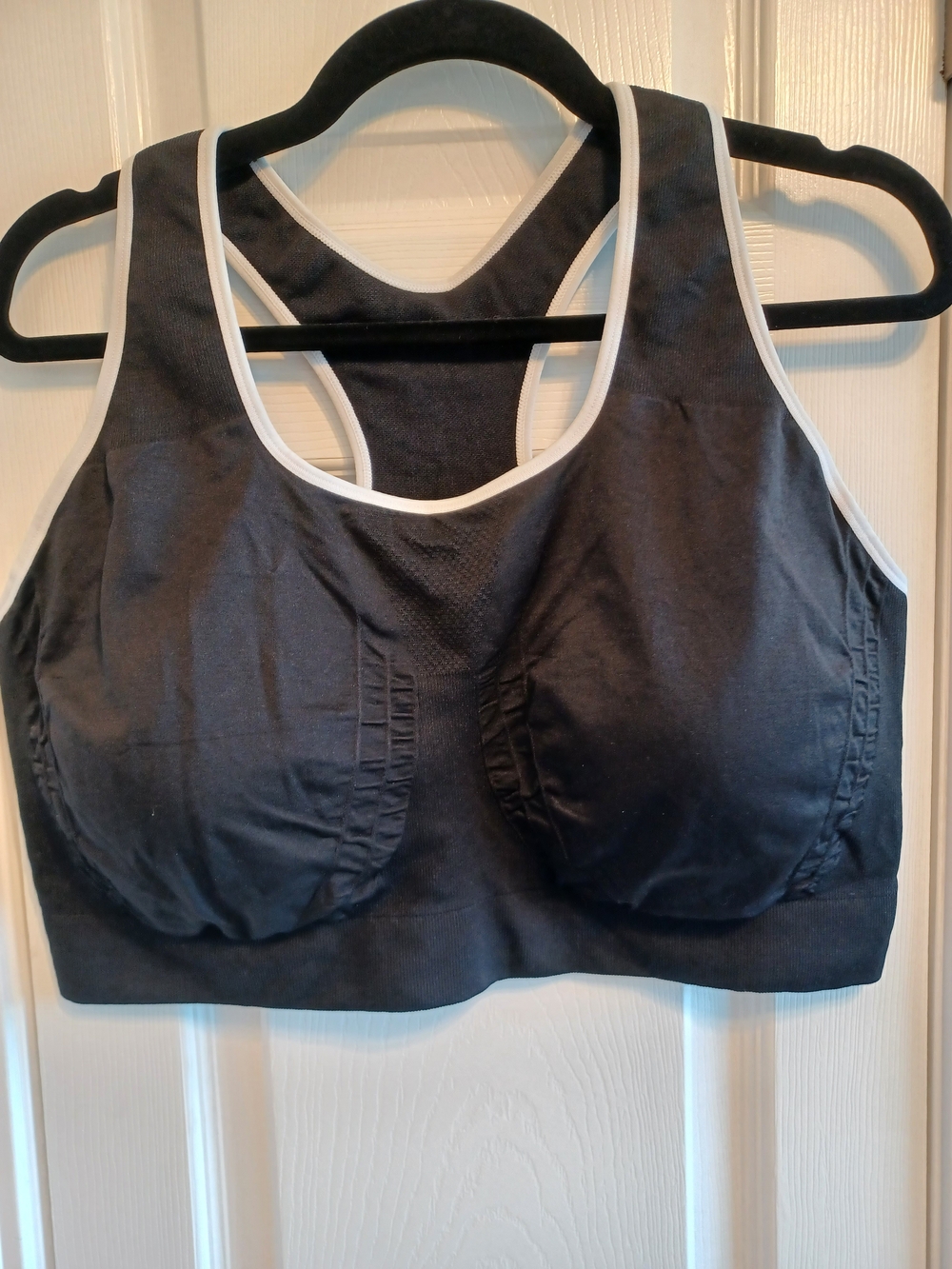 Truekind Black Seamless Racerback Sports Bra with White Trim Light Support 4x